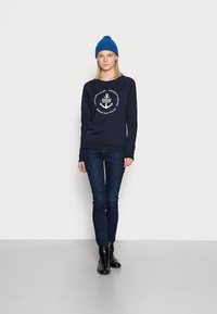 TOM TAILOR DENIM PRINTED RAGLAN SWEATER - Camisola - sky captain blue