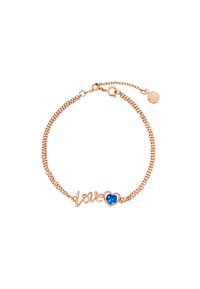 Bracciale a catena in oro rosa con iscrizione "amore" e un gemma di forma cuore blu. Chiusura regolabile con un piccolo tag con logo.