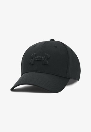 Gorra de béisbol negra hecha de tela texturizada, con un logo en la parte frontal y un visor curvado. Correa ajustable en la parte trasera para un mejor ajuste.