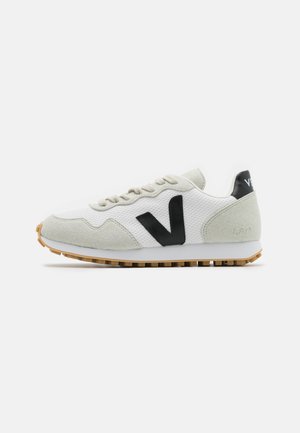 SDU REC - Trainers - white/black/natural