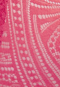 Unausgewählt, koralle