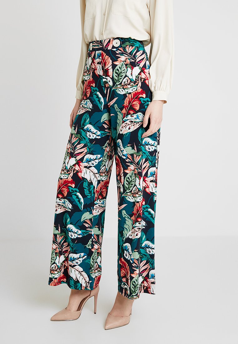 Cortefiel Salg | Dame | Bukser & shorts | Nye tilbud hos Zalando Cortefiel BASIC TROUSERS WITH ELASTIC WAISTBAND Bukse