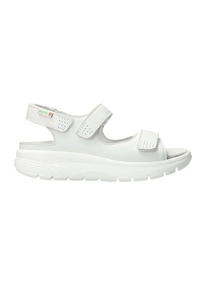 Sandale de sport blanche avec trois sangles Velcro réglables et semelle rembourrée conçue pour le confort et le soutien.