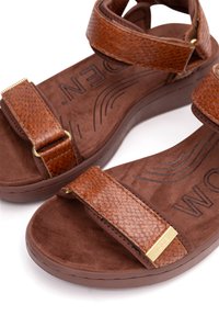 Woden Vaellussandaalit - brown