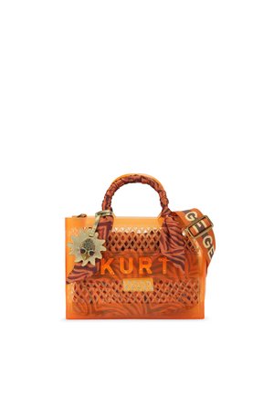 Sac à main translucide orange avec poignée en foulard à rayures tigre, grandes lettres "KURT" sur le devant, pendentif en forme de soleil avec des lunettes de soleil, et bandoulière réglable.