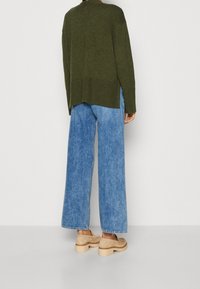 GAP Kofta - khaki