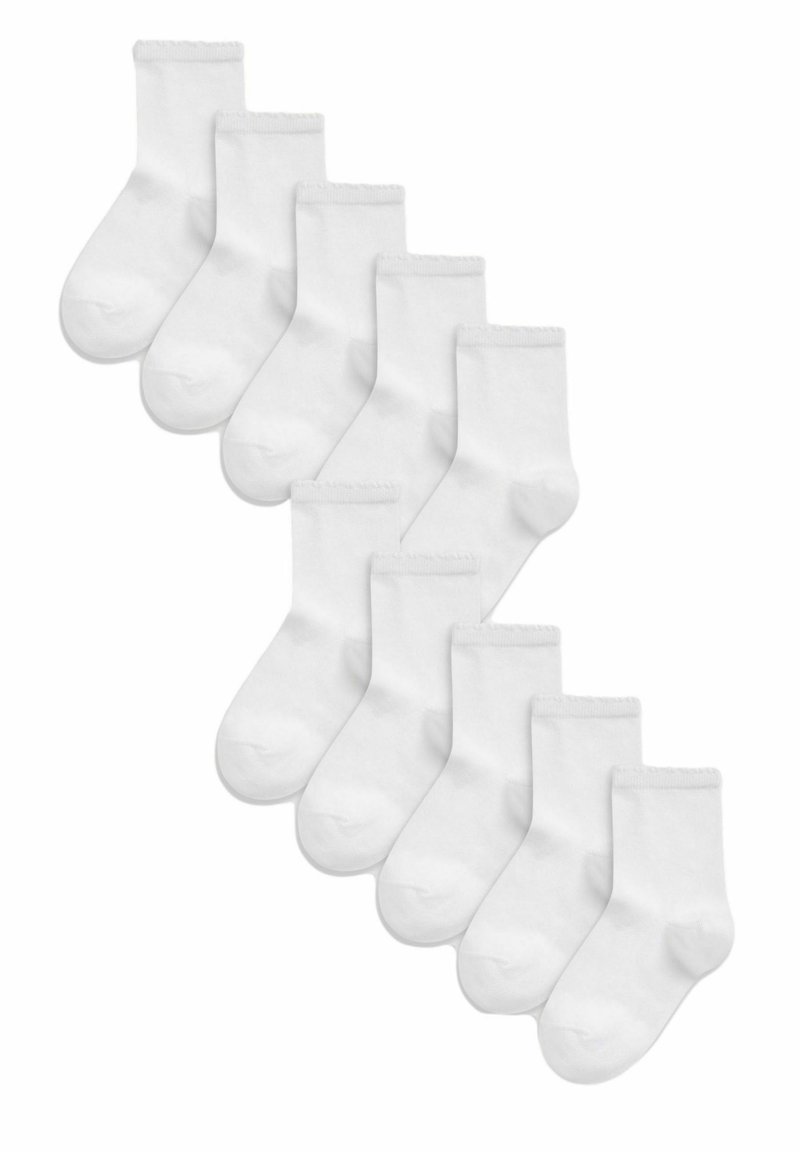 Hvide bomuldsstrømper arrangeret i to rækker, med en ribbet manchet og en glat overflade, samt en rund tådesign. Pakke med ti strømper.