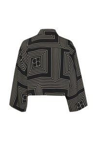 Jachetă neagră scurtă cu modele geometrice bej, având mâneci ample și guler, fabricată dintr-un material neted.