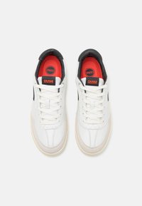 Colmar Originals XX3 TS MATCH - Sportbačiai - white/off black