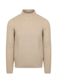 Beige gestrickter Rollkragenpullover mit langen Ärmeln sowie gerippten Bündchen und Saum, auf einem schlichten weißen Hintergrund präsentiert.