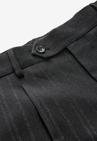 Next Kostymbyxor - black