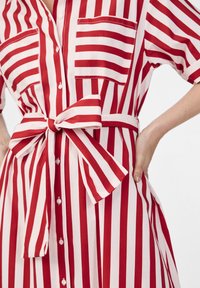 YAS YASCLAUDI SHIRT DRESS - Φόρεμα ημέρας - racing red