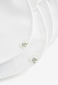 Thumbnail Image 4