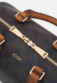 JOOP! CORTINA PIAZZA AURORA - Mala de mão - darkbrown