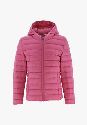 Gevoerde roze jas met een capuchon, voorzien van horizontale stiksels, een rits aan de voorkant en een logoaccent op de mouw. Emotionele textuur.