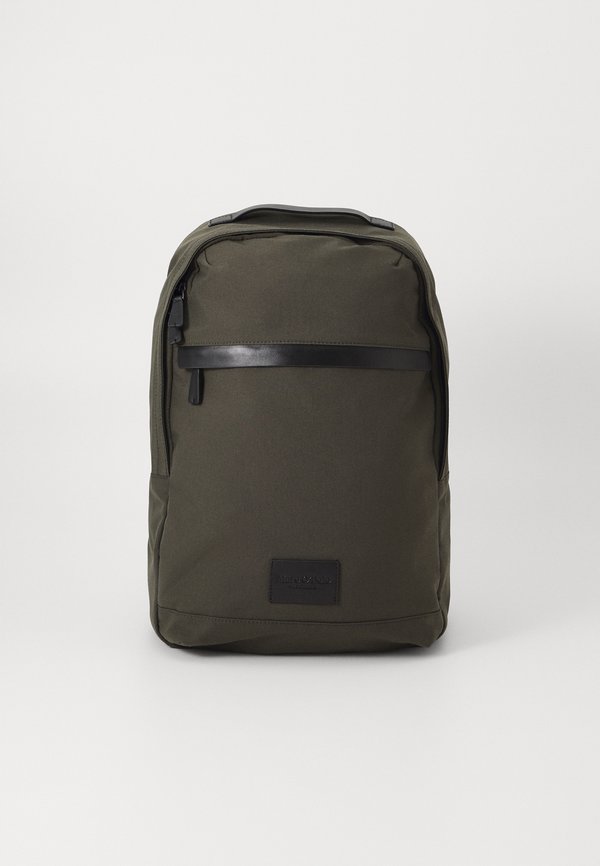 BEN - Rucksack - neverland iron