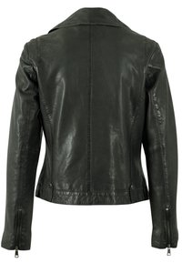 Giacca di pelle nera con un design aderente, caratterizzata da un ampio colletto, maniche lunghe e polsini con zip, che mette in mostra una texture liscia.