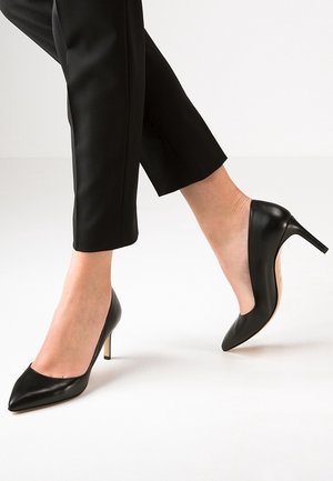 Pumps - black