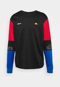 Svart sweatshirt med röda övre ärmar, blå nedre ärmar, vit "ellesse" text på ärmarna och liten ellesse-logga på bröstet.