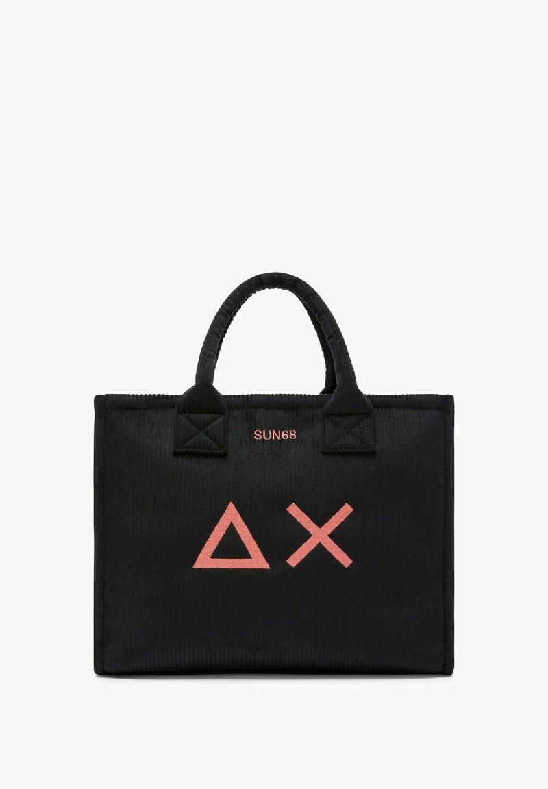 Borsa a tracolla nera in tessuto con due manici, caratterizzata da design geometrici rosa e logo "SUN68" ricamato sul davanti. Materiale in tela texturizzata.