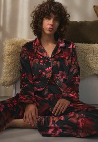 Next SET - Pidžaamad - black pink floral