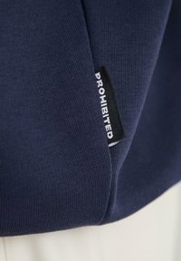 Thumbnail Image 8