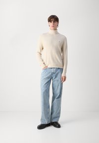 Tommy Hilfiger STRUCTURE ROLL NECK - Svetr - heathered oatmilk
