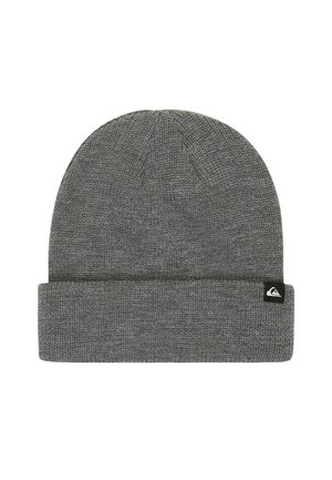 Grau gestrickte Beanie-Mütze mit umgeschlagenem Bund. Hergestellt aus strukturiertem Material, mit einem kleinen schwarzen Logo-Tag an der Seite.