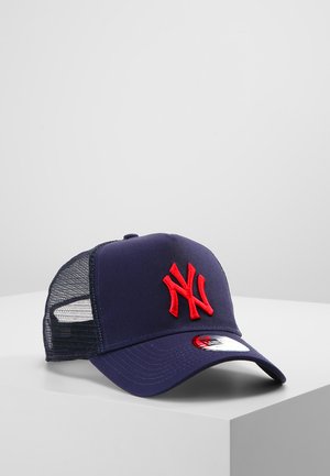 LEAGUE ESSENTIAL TRUCKER - Cap - night shift navy/hot red