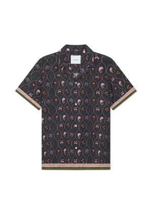 Chemise à manches courtes en tissu bleu marine avec des motifs floraux en rose, orange et vert. Inclut des accents rayés sur les manches et l'ourlet.