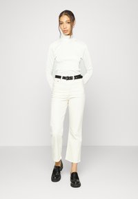 Levi's® ORIEL TURTLENECK - Camisola de manga comprida - sugar swizzle