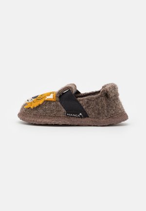 ROAR TIGER - Slippers - braun