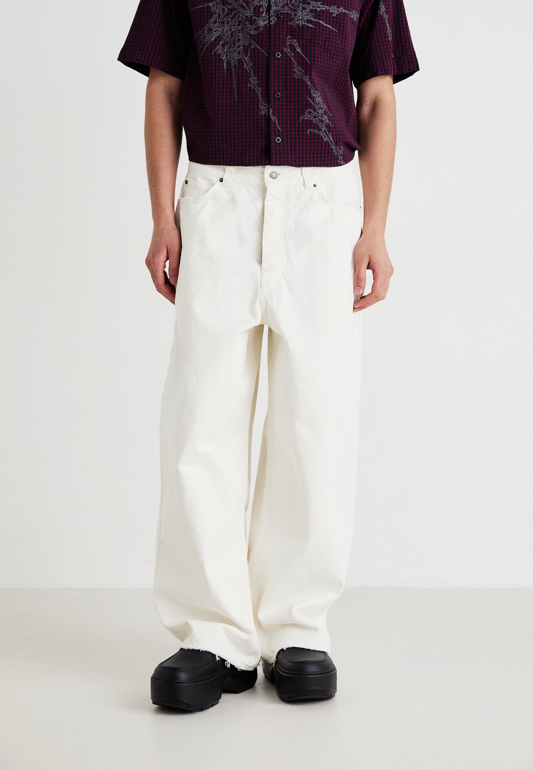 Jaded London XL COLOSSUS - Straight leg jeans - white - Zalando.ie