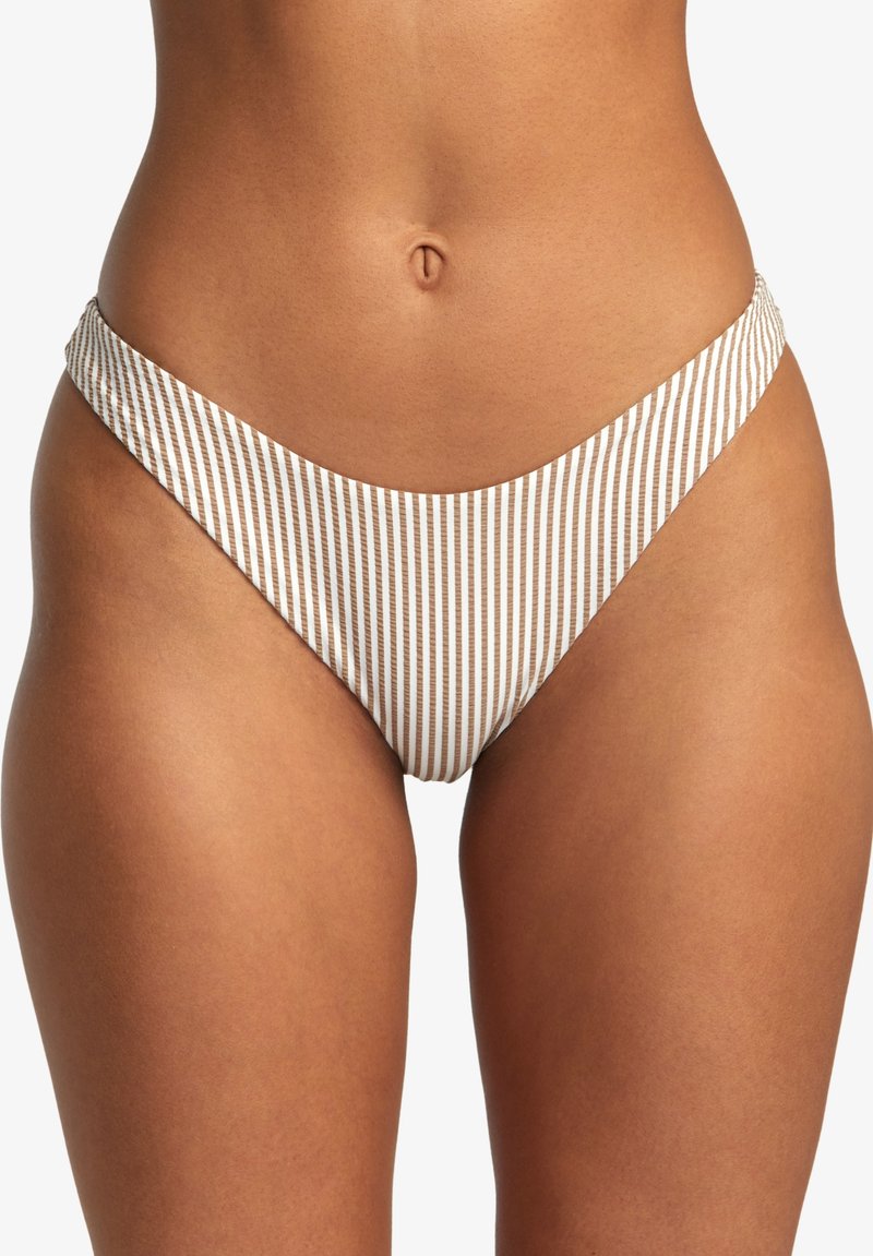 Stribede bikini-bund i hvid og brun. Har høj skæring ved benene og smalle sidestraps. Glat stof med en blød tekstur.