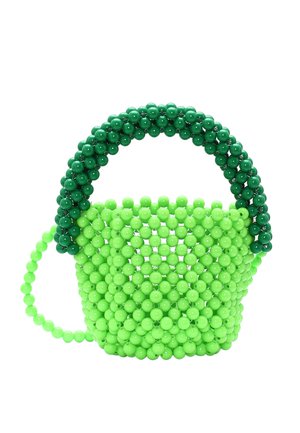 Grüne Perlen-Handtasche mit rundem Griff, ausgestattet mit einer Mischung aus hellgrünen und dunkelgrünen runden Perlen, die ein strukturiertes Erscheinungsbild schaffen.