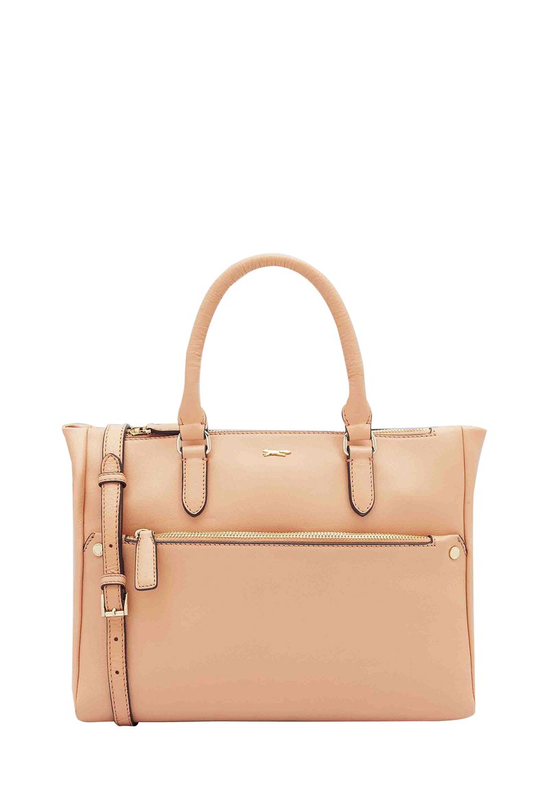 Beige leren handtas met twee bovenhandvatten, een afneembare schouderband en een voorvak met rits. Gladde textuur, gestructureerd ontwerp.