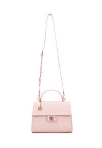 Borsa in pelle rosa con design strutturato, manico superiore e tracolla regolabile. Presenta una chiusura dorata e un'etichetta decorativa.