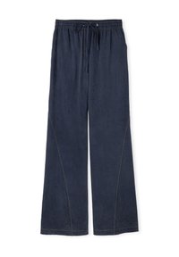 Donkerblauwe wijde broek gemaakt van zachte stof, met een elastische tailleband en trekkoord, en contrasterende lichte stikselaccenten.