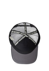 Cappellino nero e grigio con parte superiore in rete, frontale solido e visiera piatta. Presenta una fascia interna con marchio e dettagli di cucitura in contrasto.