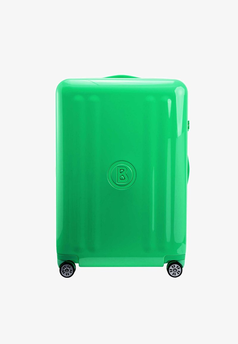Zelený tvrdý kufor s lesklým povrchom. Obsahuje vyvýšené kruhové logo, dva kolieska a integrovanú hornú rúčku pre jednoduchú prepravu.