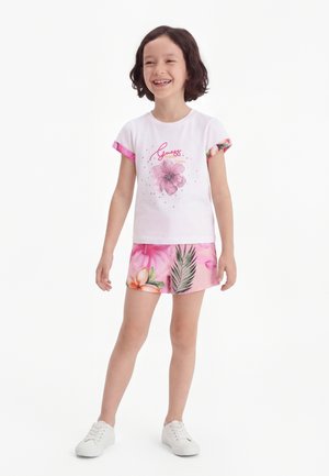 Guess BABY SET - Μπλουζάκι με στάμπα - pure white