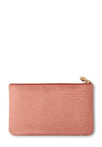Pochette zippée rose texturée avec une surface granuleuse, dotée d'une fermeture éclair dorée et de bords arrondis. Forme rectangulaire compacte adaptée aux petits objets.