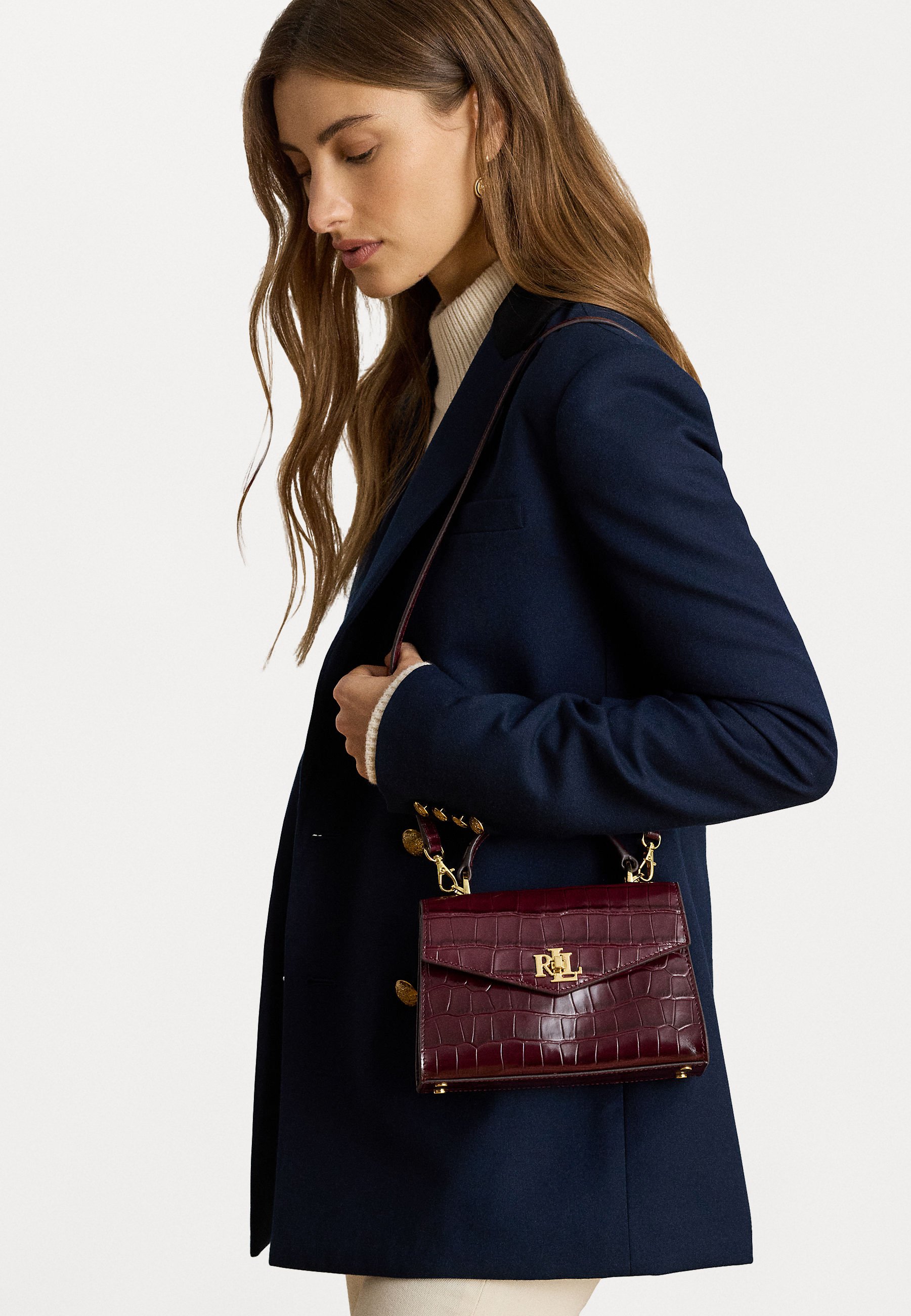 (取寄) ローレン ラルフローレン レディース クロコダイル-エンボスド スモール ファラー サッチェル Lauren Ralph Lauren women Crocodile-Embossed Small Farrah Satchel Dark Garnet Lauren Ralph Lauren CROCODILE-EMBOSSED SMALL FARRAH SATCHEL