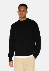 Pulover - black