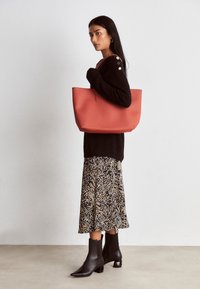Lacoste ANNA SET - Pirkinių krepšys - rooibos tea