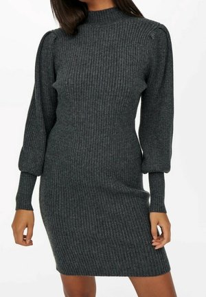 Robe en tricot côtelé charbon, silhouette ajustée, col rond, manches bouffantes longues et tissu texturé.