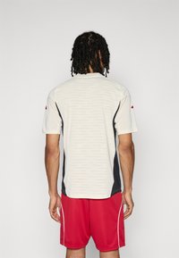 adidas Performance LIVERPOOL FC PRO  - Klubové oblečenie - offwhite