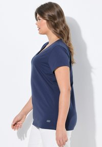 LAURASØN Jednoduché tričko - navy blue