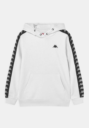 Weißer Hoodie mit einer Fronttasche, schwarzen Seitenpartien mit wiederholtem Logo-Muster und einer Kapuze mit Kordelzug. Baumwollmischgewebe.