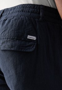 Lindbergh - Spodnie materiałowe